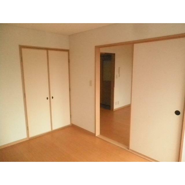 オランジュ中田 ベッドルーム