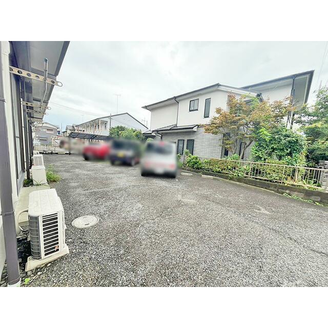 フラッツ愛甲 駐車場