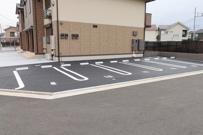 クレール湘南台V　A 駐車場