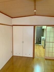 飛鳥井ビル ベッドルーム