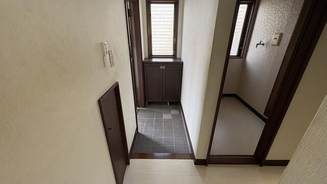 コーポヤマムラ 玄関