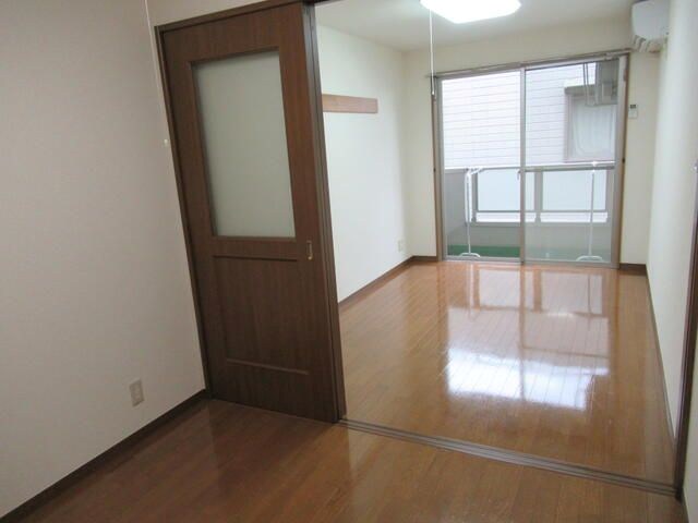 ハイウェル湘南台 ベッドルーム