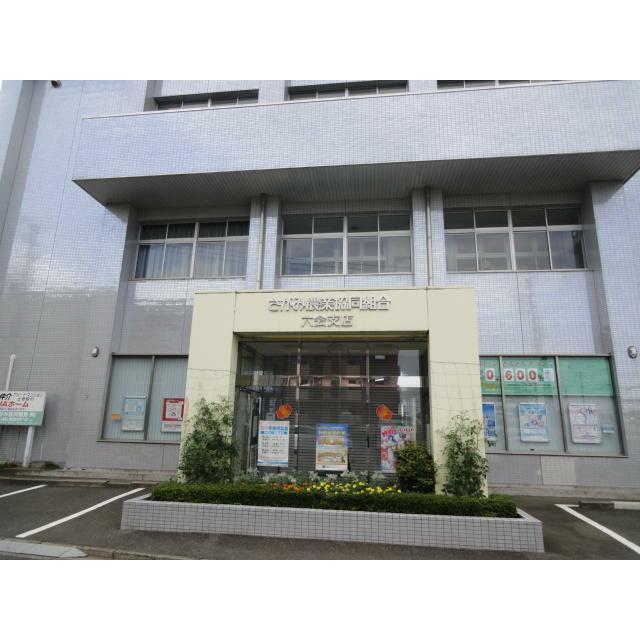 ハイウェル湘南台 銀行