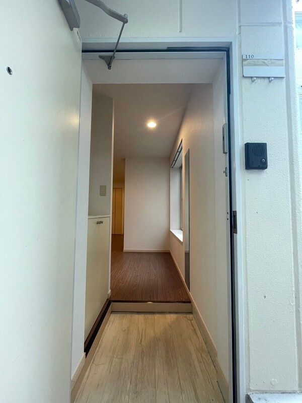 EAST RISE 由比ガ浜B 玄関