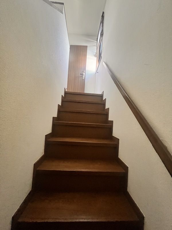 平塚貸戸建て  玄関