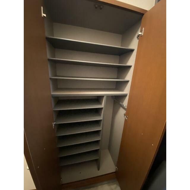 エクセレント和泉 収納