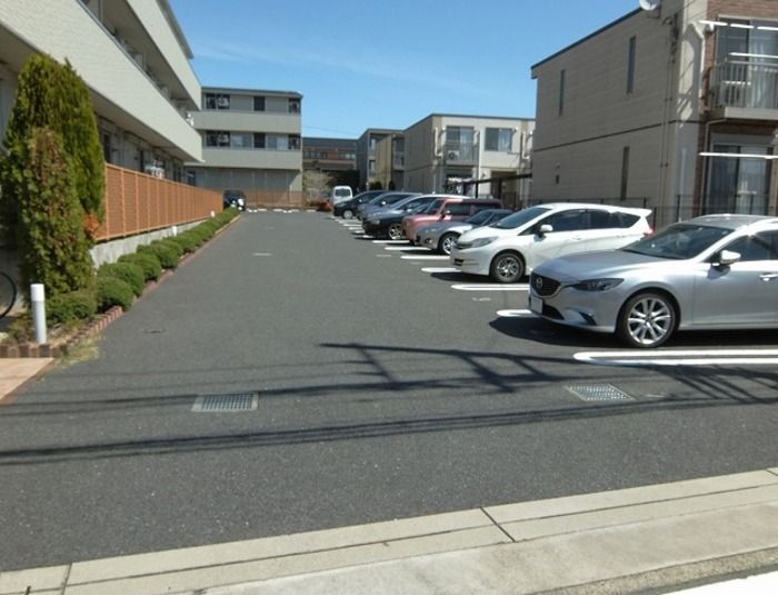 アルシオーネコート　A 駐車場