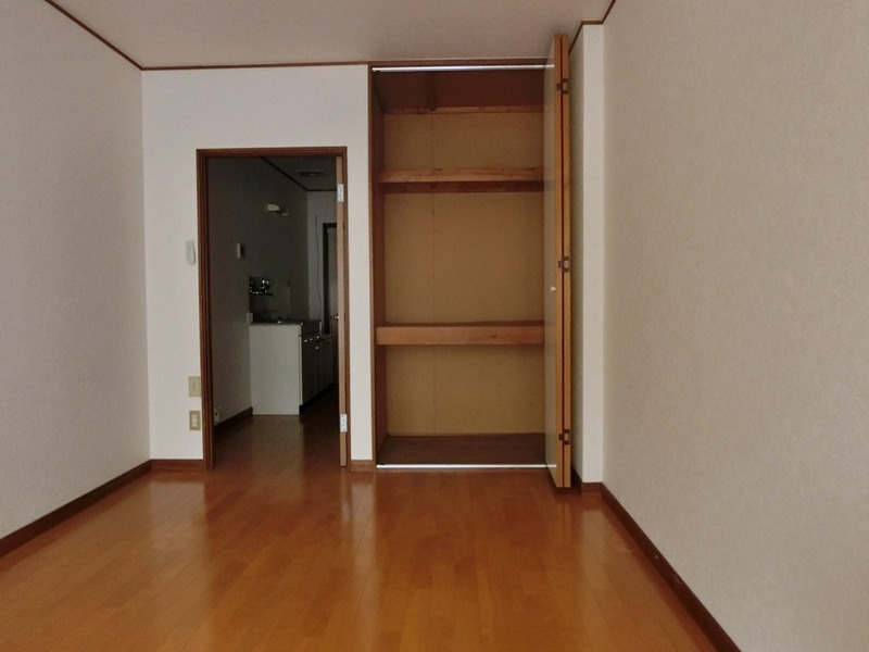 ハウスポートナルセ 収納