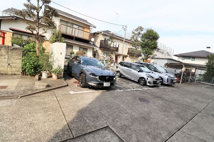 ウエストヒル湘南台 駐車場