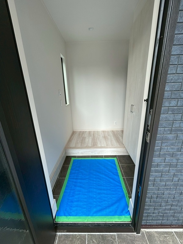 片瀬海岸戸建 B棟 玄関
