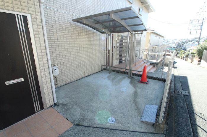ソレアード緑園Ⅱ 駐車場
