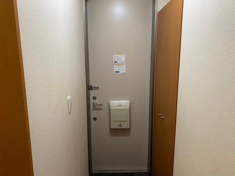 コンフォールいずみ中央 玄関