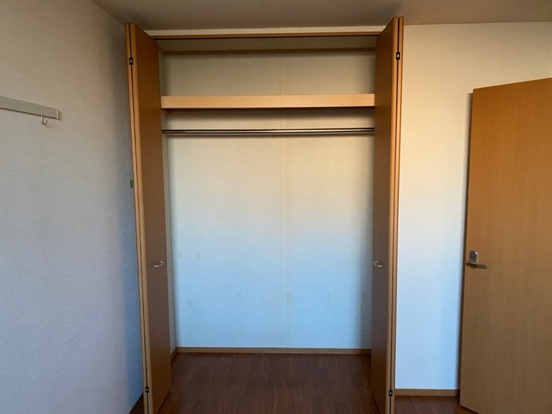 コンフォールいずみ中央 収納