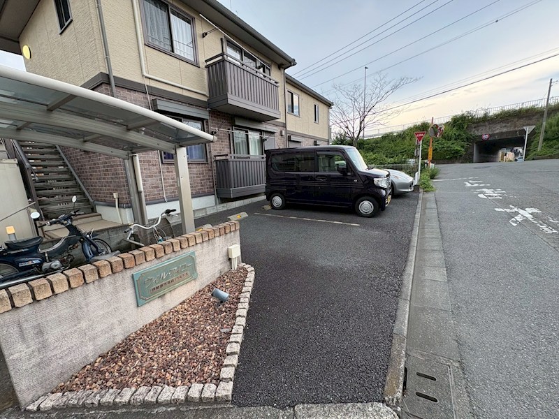 ウィル・アイコー 駐車場