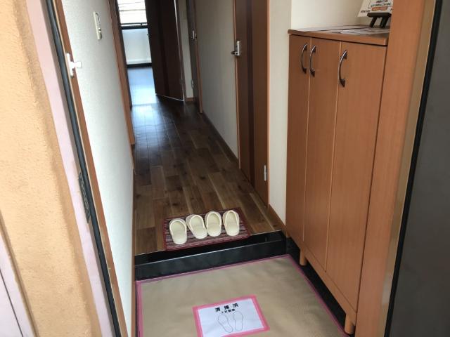 サンライズ・ガーデン 玄関