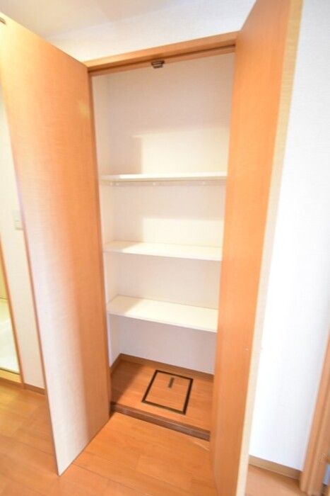 ベルシャイン厚木 収納