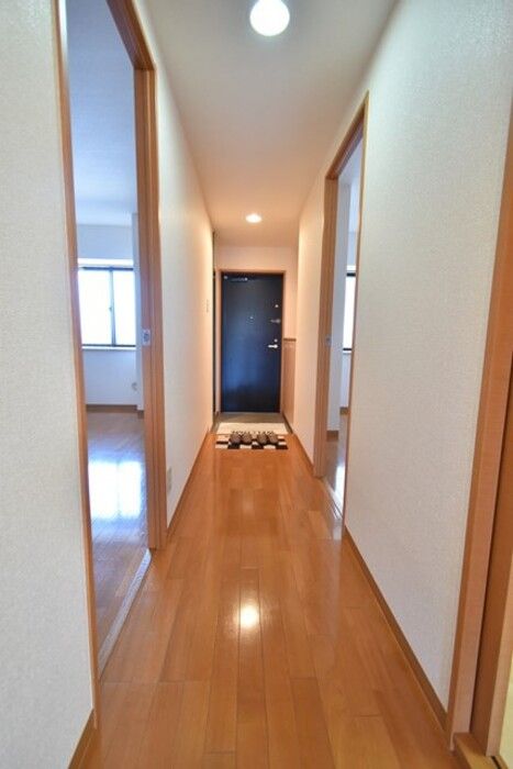 ベルシャイン厚木 玄関