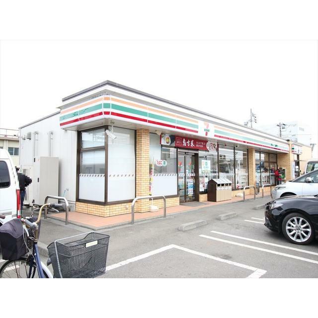 カーサやよい コンビニ