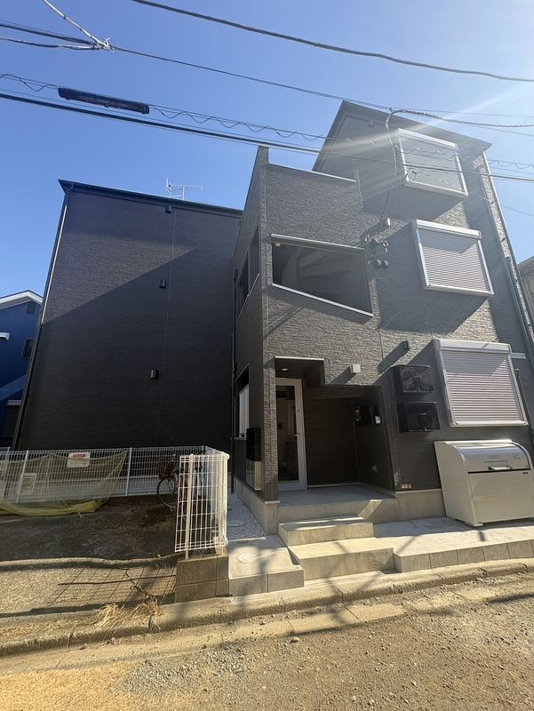カインドネス厚木旭町Ⅱ エントランス