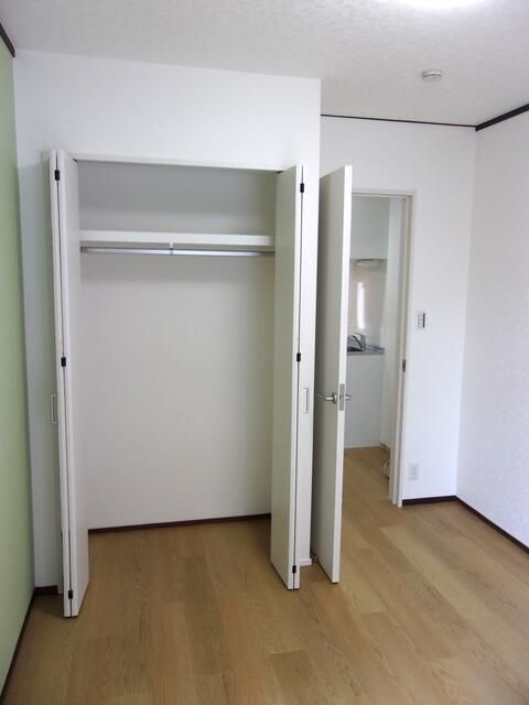 ジュネス・ハッピィ 収納