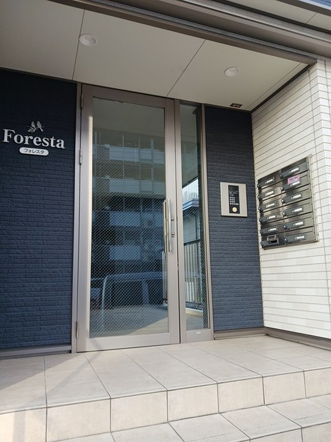 フォレスタ エントランス