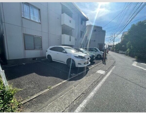 神奈川県茅ヶ崎市西久保 駐車場