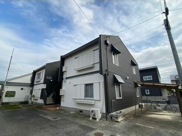 神奈川県小田原市中曽根 エントランス