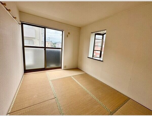 ロイヤル石川Bの写真6