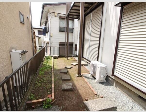 神奈川県横浜市戸塚区前田町 庭
