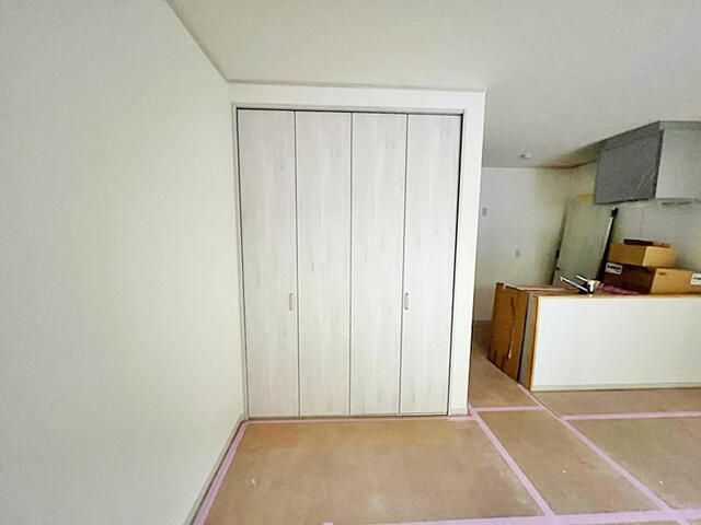 神奈川県厚木市愛甲４丁目 収納