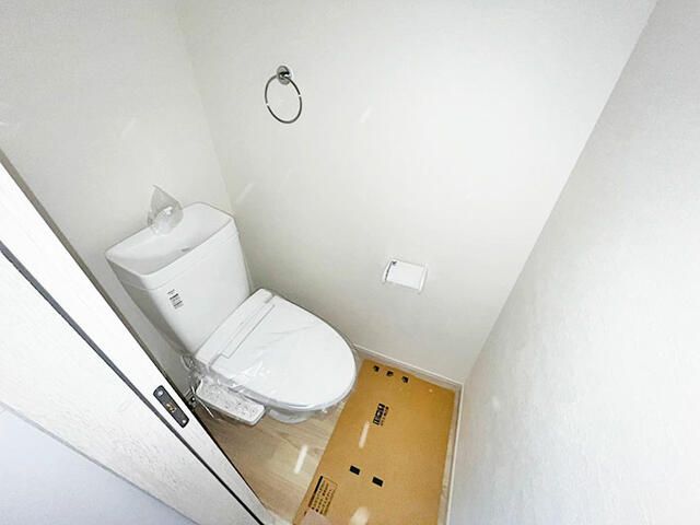 神奈川県厚木市愛甲４丁目 トイレ