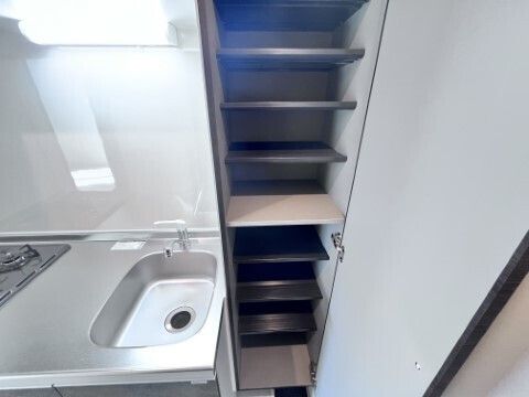 クレア伊勢原 収納
