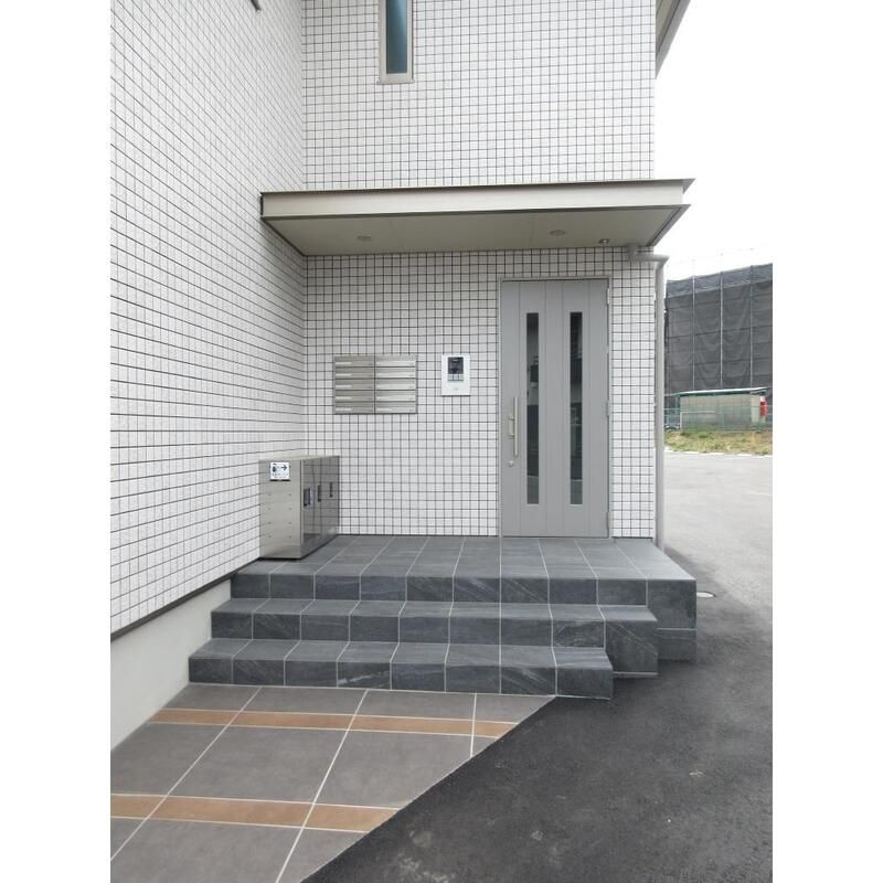 ユアメゾン長沼 エントランス