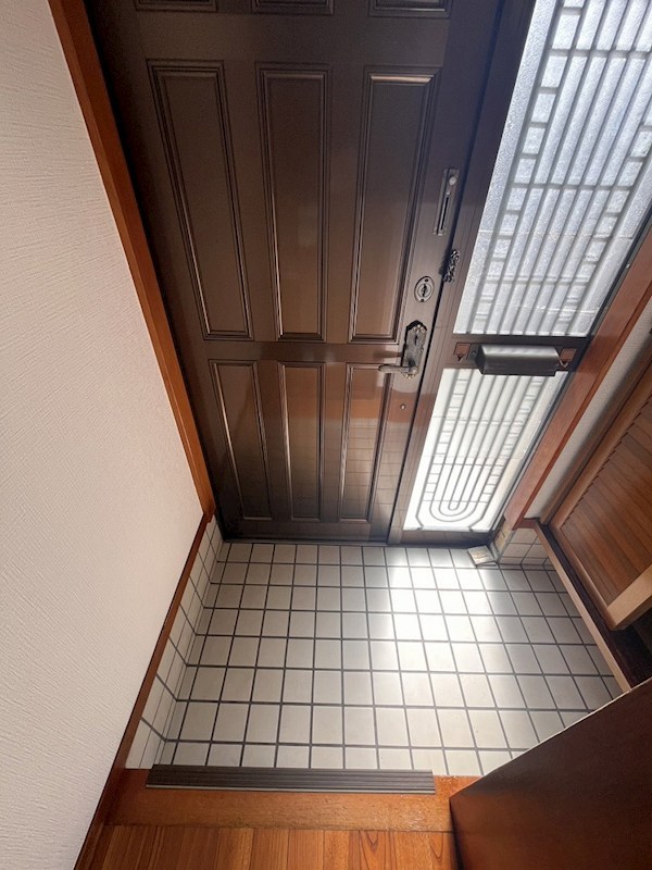 藤原貸家 玄関