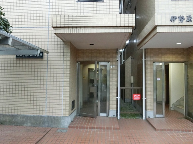 パークステイツ伊勢原 エントランス