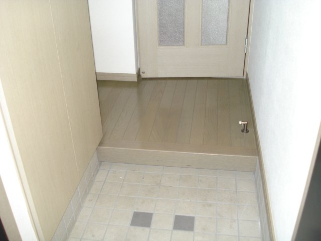 湘南アクシスⅡ 玄関