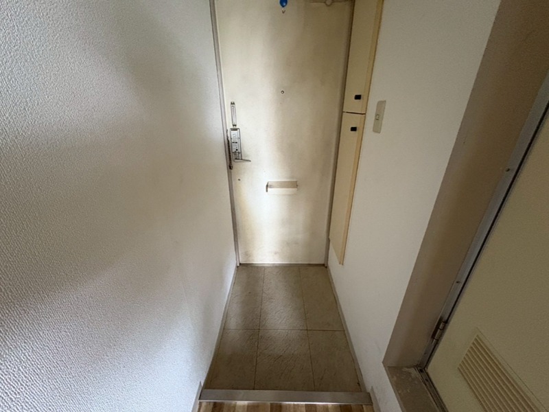 秦野市寿町アパート 玄関