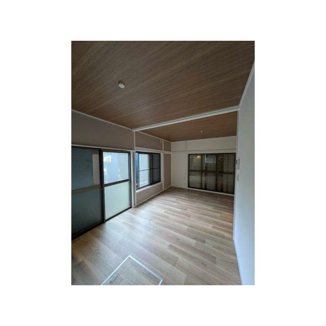 寒川町宮山戸建 リビング