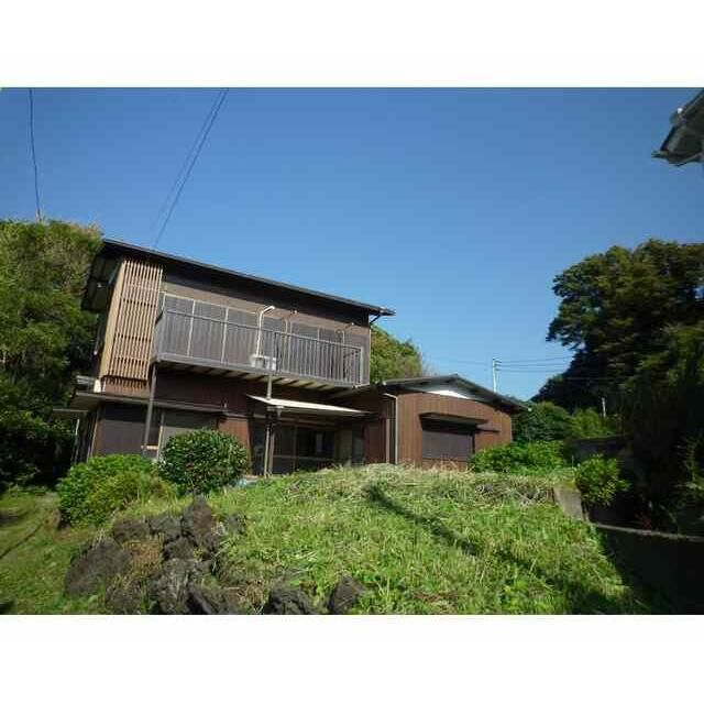 稲村ガ崎１丁目貸家の写真1
