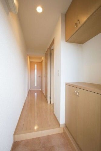 アステリアパレス 玄関