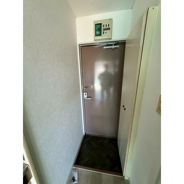リエス厚木及川 玄関