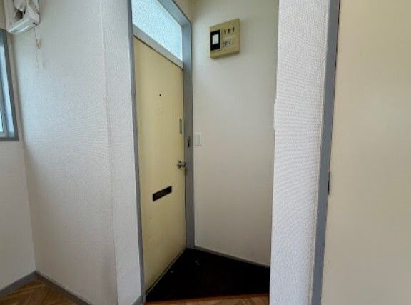 ウィステリア入谷西 玄関