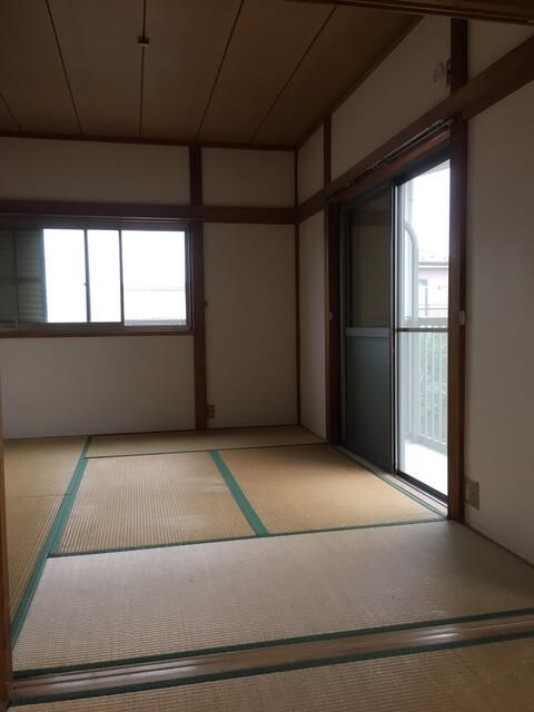 関屋ハイツ ベッドルーム