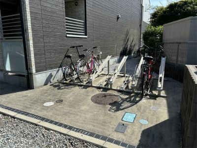 リブリ・LUCIA湘南 駐車場
