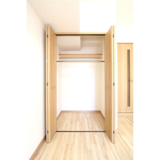 グランデ本厚木中町 収納