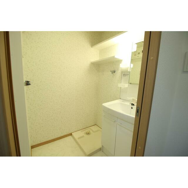 グランデ本厚木中町 洗面所