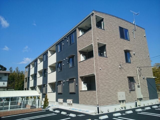 プレジールⅡの写真1