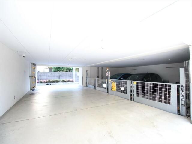 アイディーコート本厚木シティーゲート 駐車場