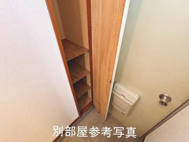 さいわいハイツ 玄関