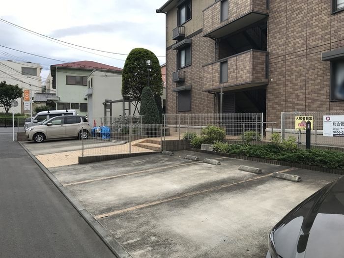 アエル湘南 駐車場